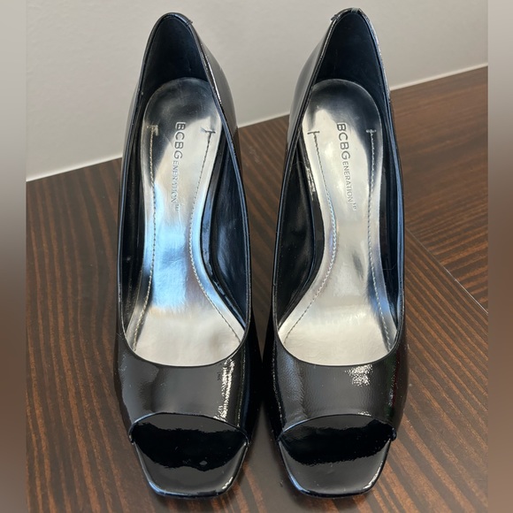 BCBG Black Patent Leather Peep Toe Heels, size 7.5 - Picture 1 of 6